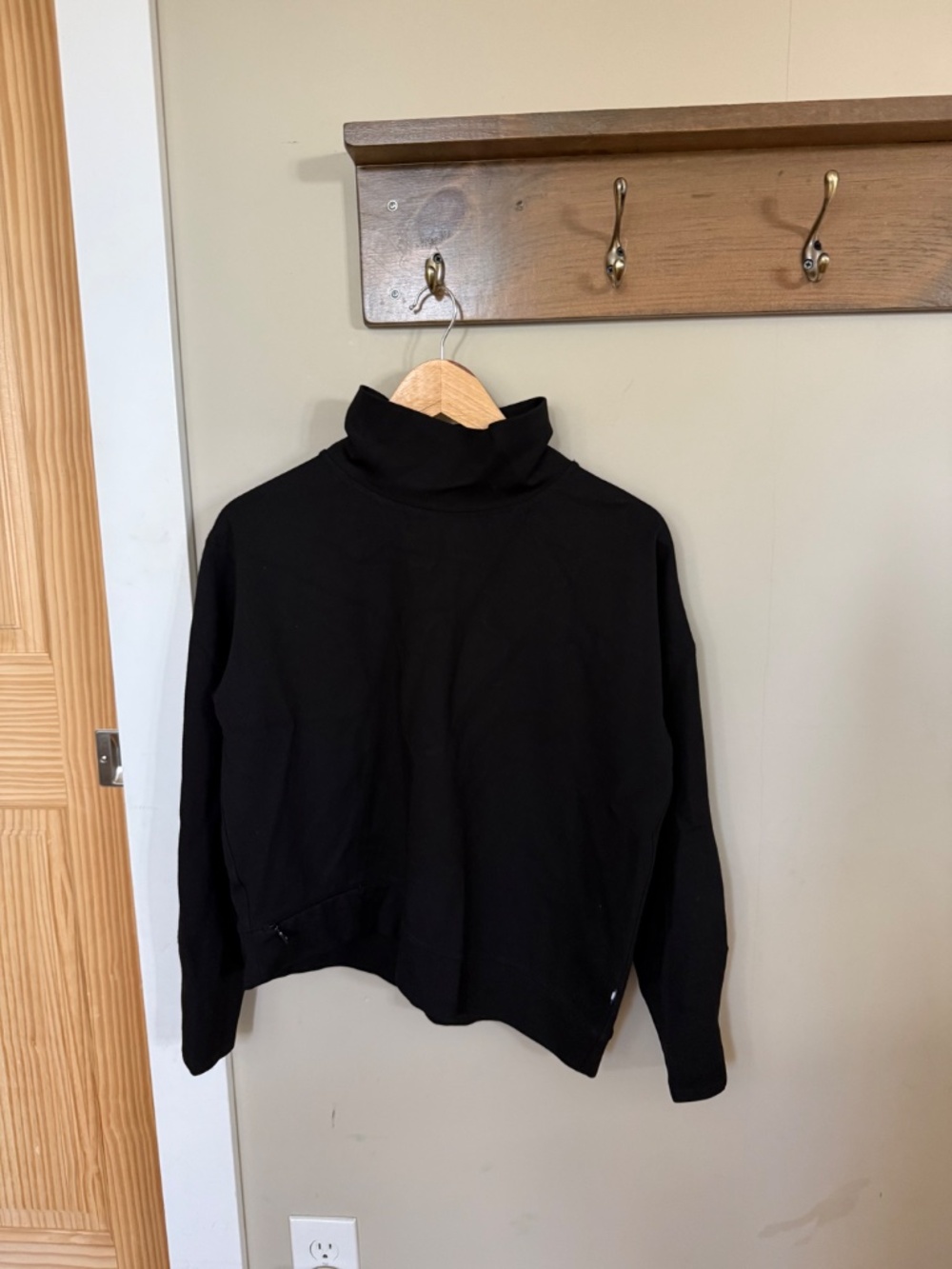 Kit and Ace Mock Neck Sweatshirt Pullover Black XS